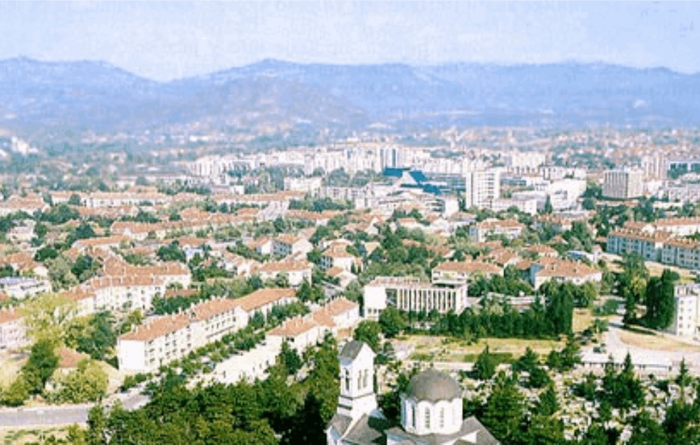 MILOVI LJUDI SLIKAJU GLASAČE: Prete im da ne glasaju za OPOZICIJU!